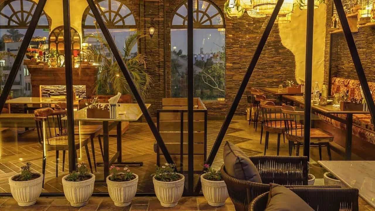 9 Pocket-Friendly Eateries In Delhi You Must Try