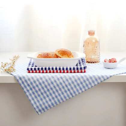 5 Plaid Accessories To Make Your Kitchen Stand Out