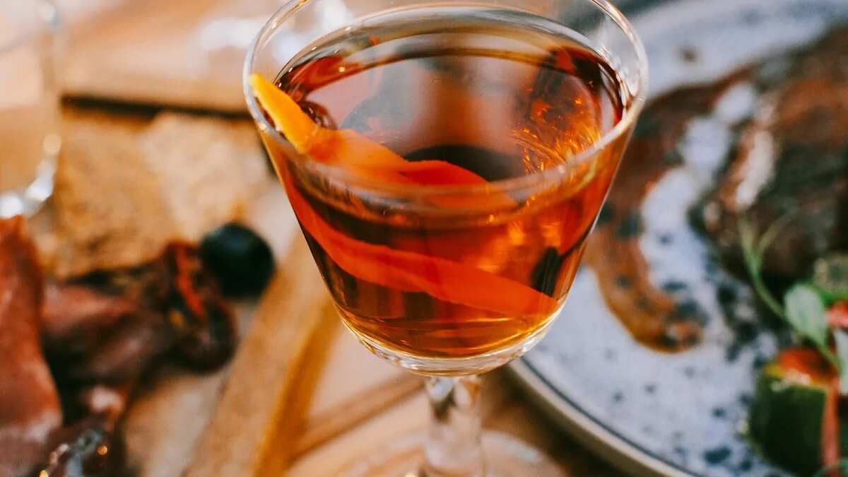 5 Tea-Infused Cocktails To Jazz Up Your Weekend