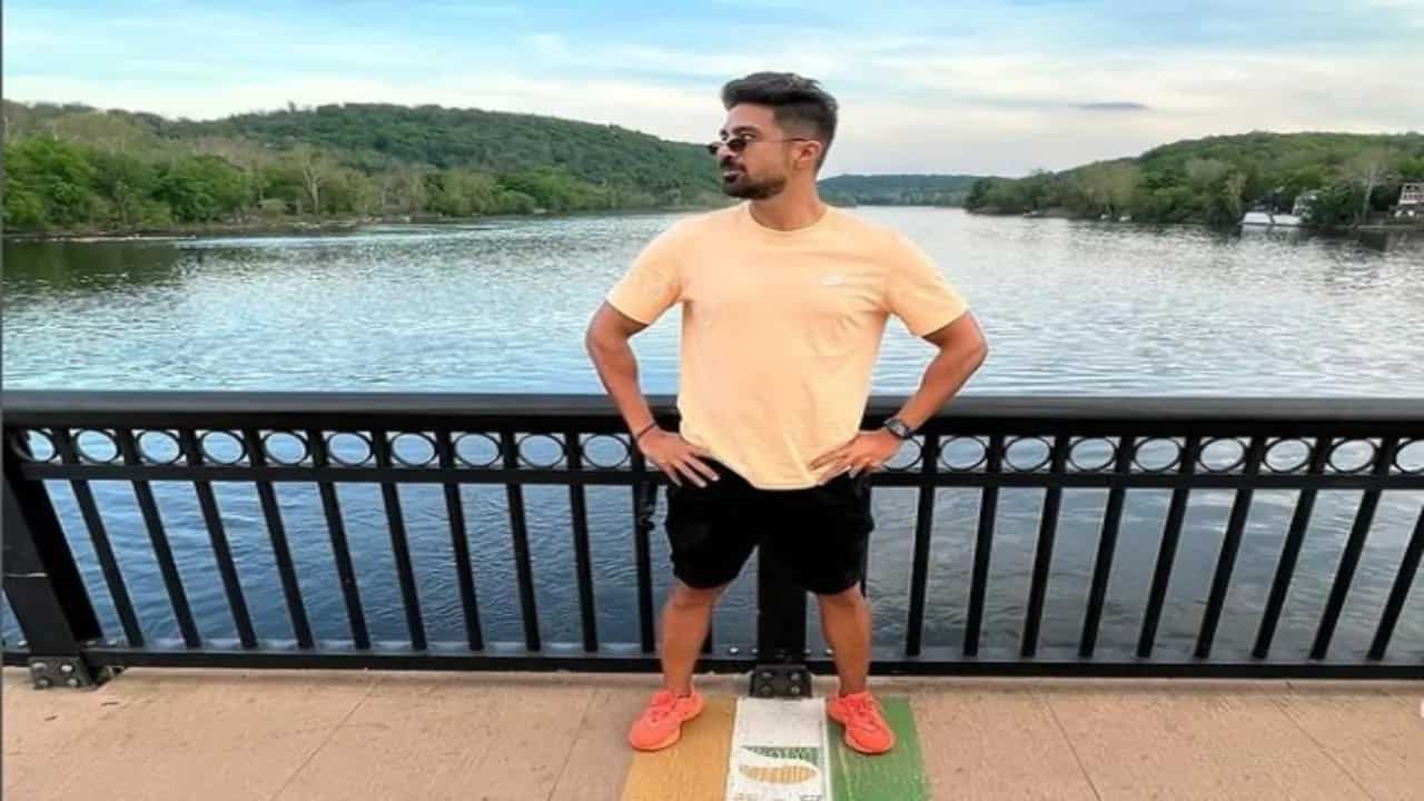 Saqib Saleem Enjoys A Hearty Breakfast In New York, Look What’s On His Plate