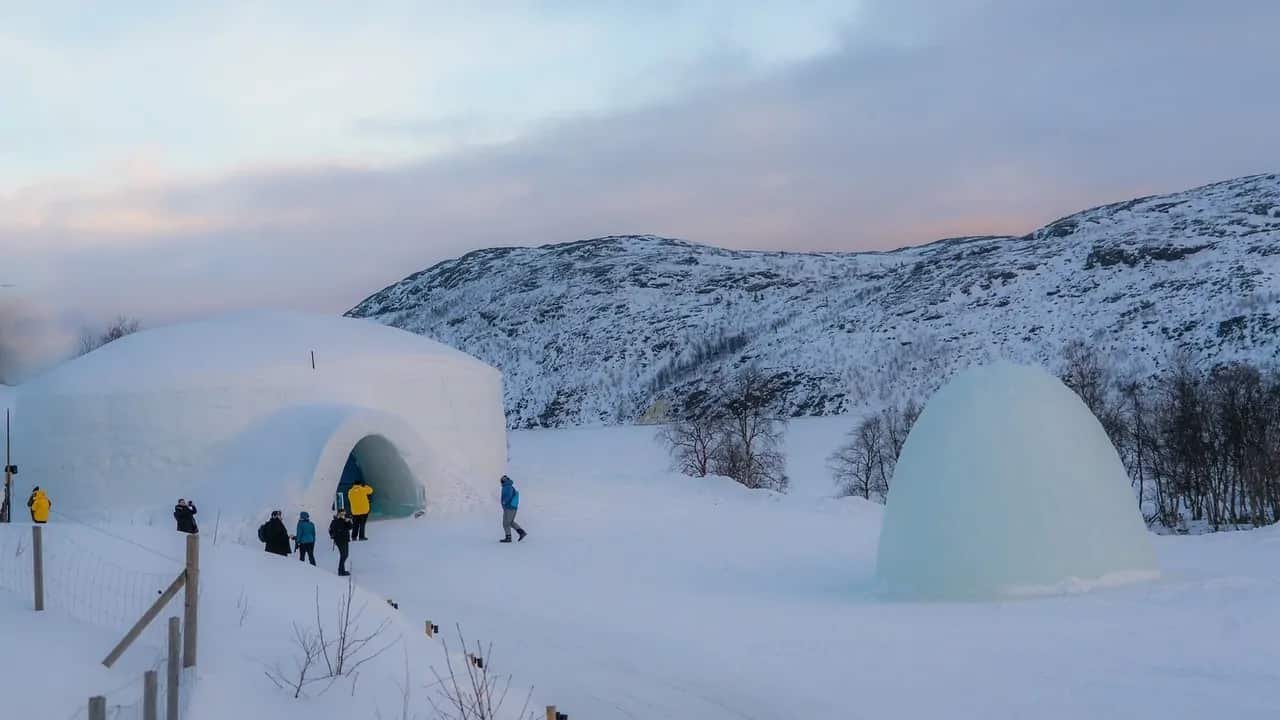 Trending: Are You Ready To Dine At The World’s Largest Igloo Restaurant In Kashmir? 