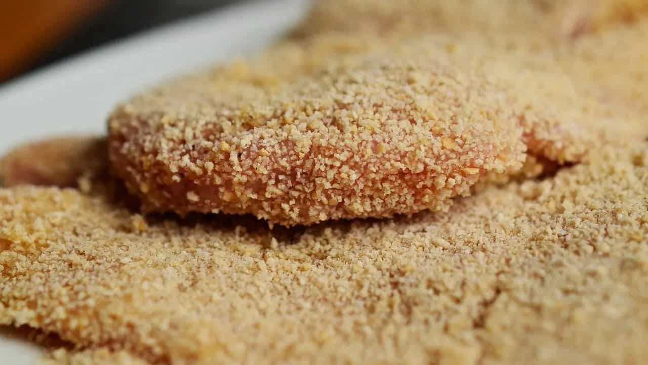 How To Make Breadcrumbs At Home? Tips To Make Them Crunchy And Store