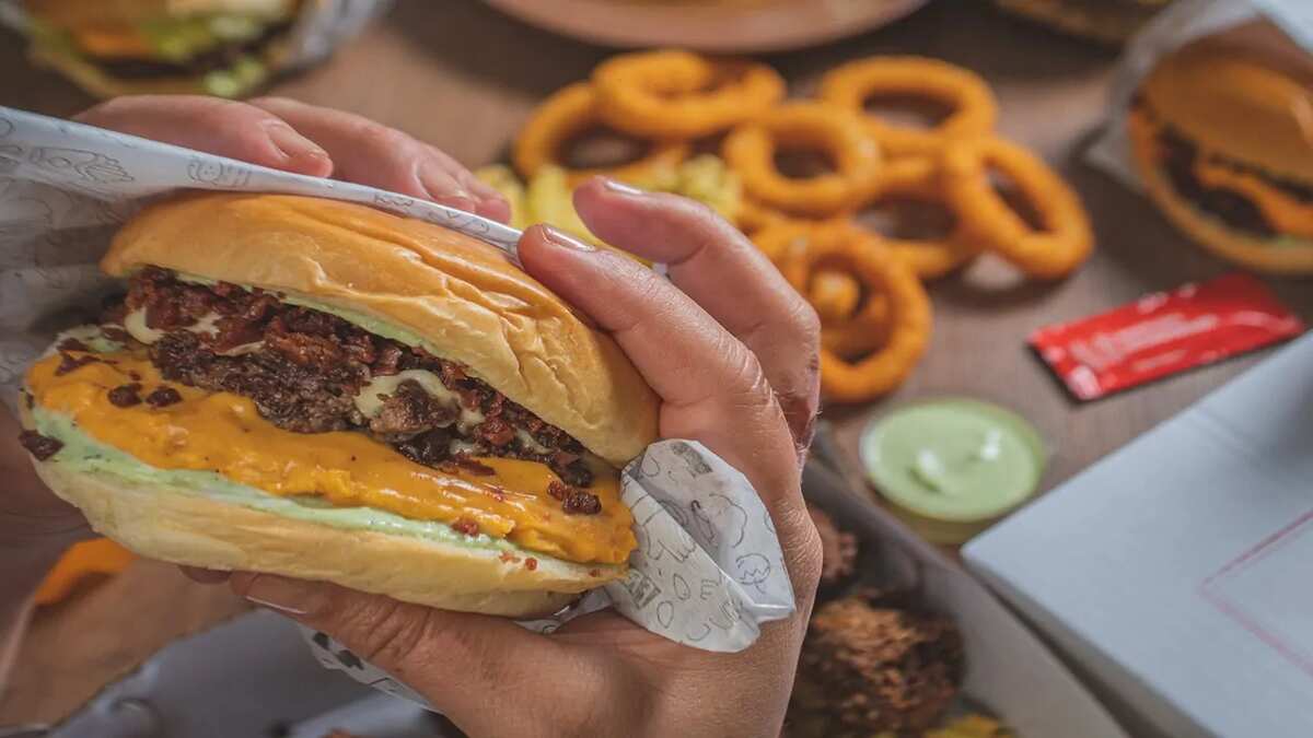 How To Make Burgers? 3 Ways To Spruce Your Chicken Burgers At Home