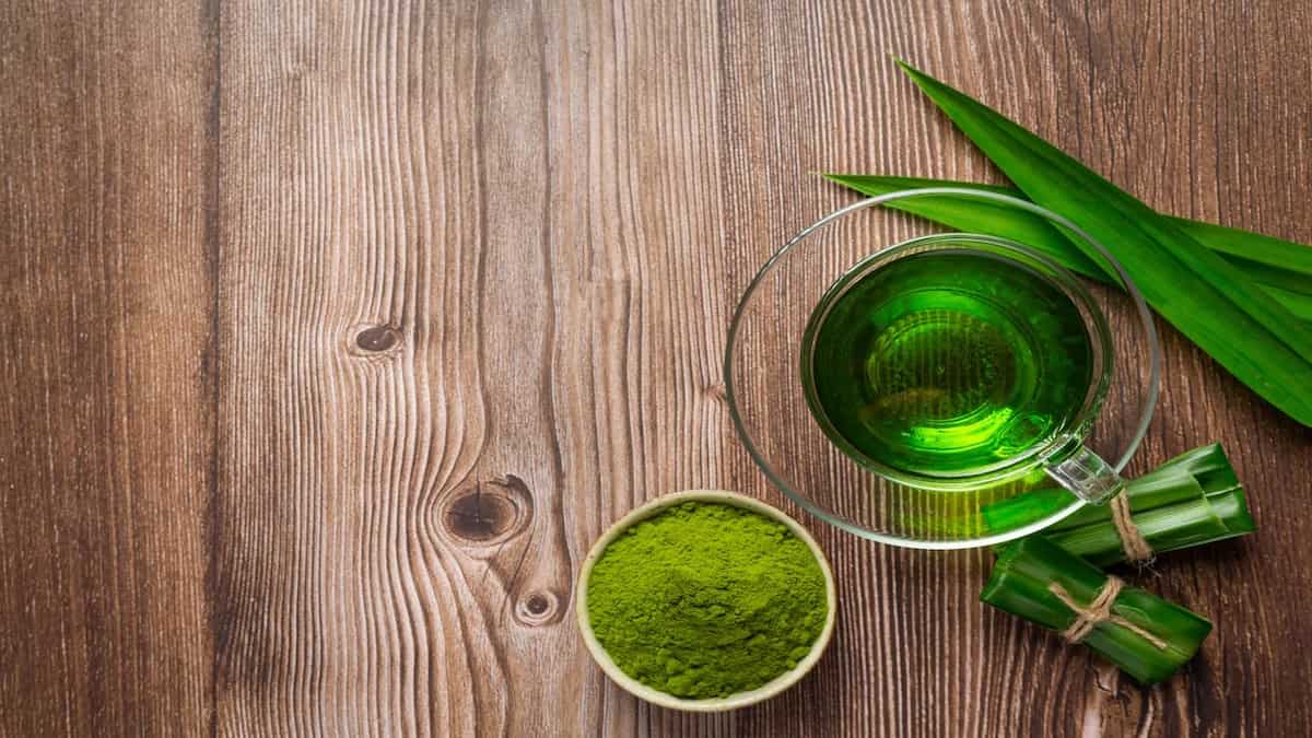 Meet The ‘Vanilla Of The East’ - Pandan Leaves