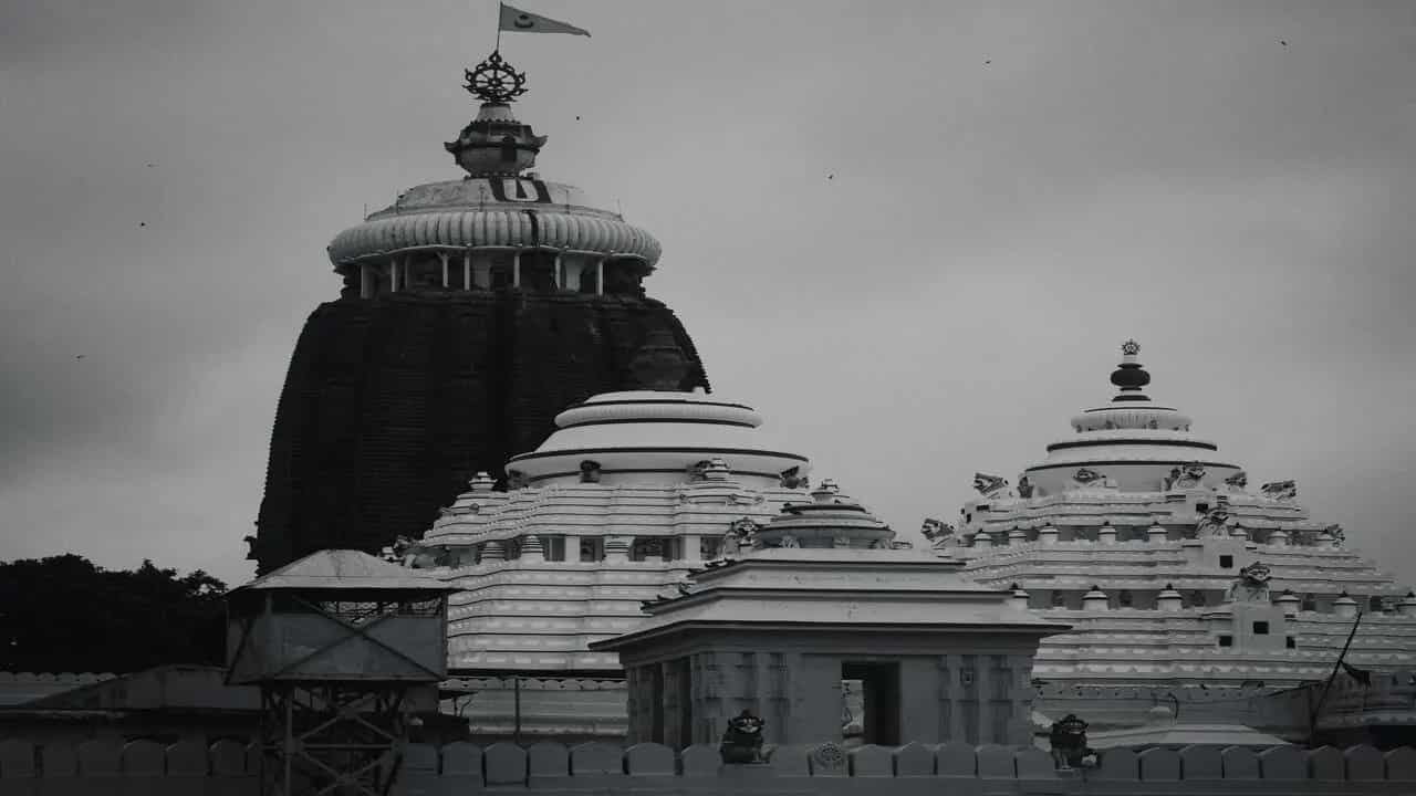 Inside Rosha Ghara- The Holy Kitchen Of Jagannath Temple