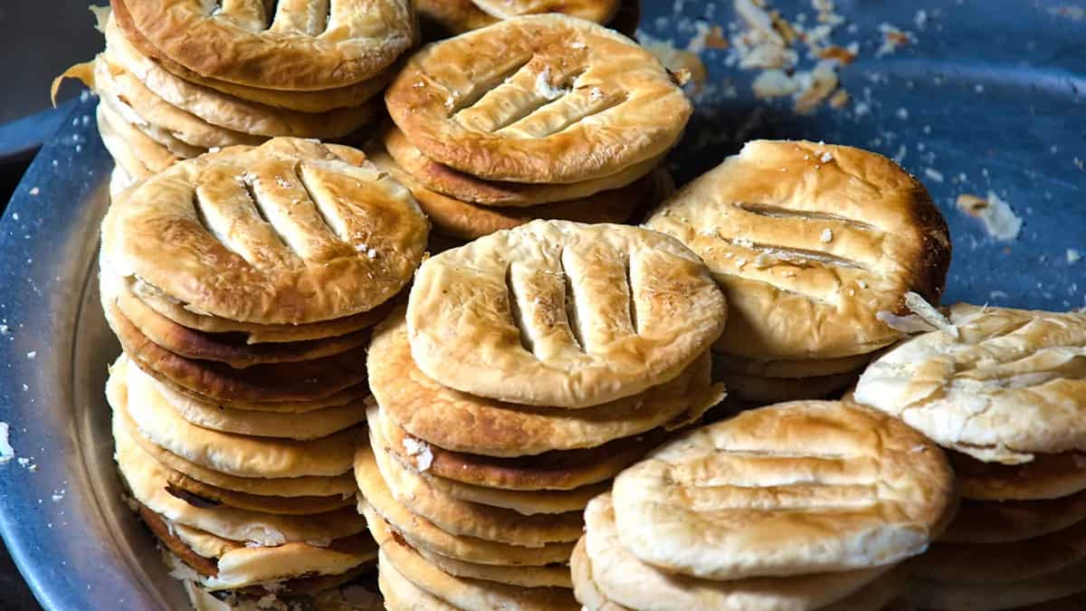 Bakarkhani: This Kashmiri Breakfast Is Symbolic Of A Tragic Love Story 