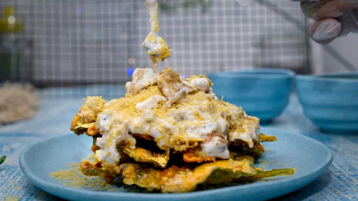 Monsoon Special: Try This Kurkuri Palak Patta Chaat Today