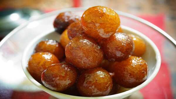 4 Quirky Gulab Jamun Recipes With A Little Bit Of Hera Pheri 