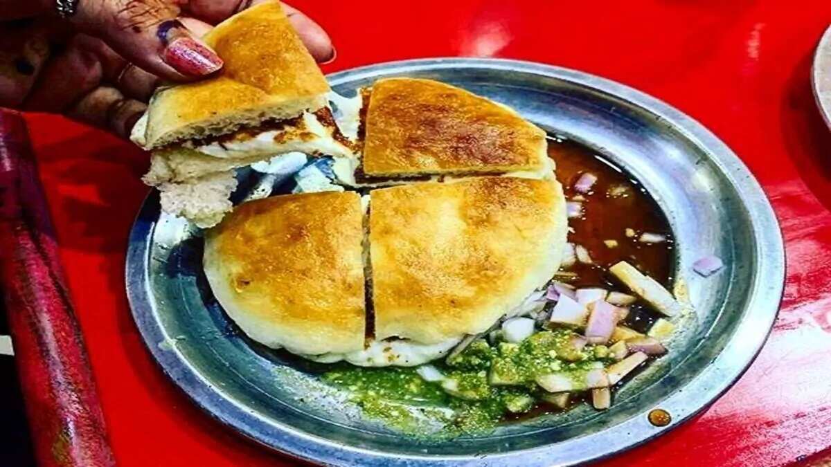 This Desi Kaladi Kulcha From Jammu Will Give Cheese Toast A Run For Its