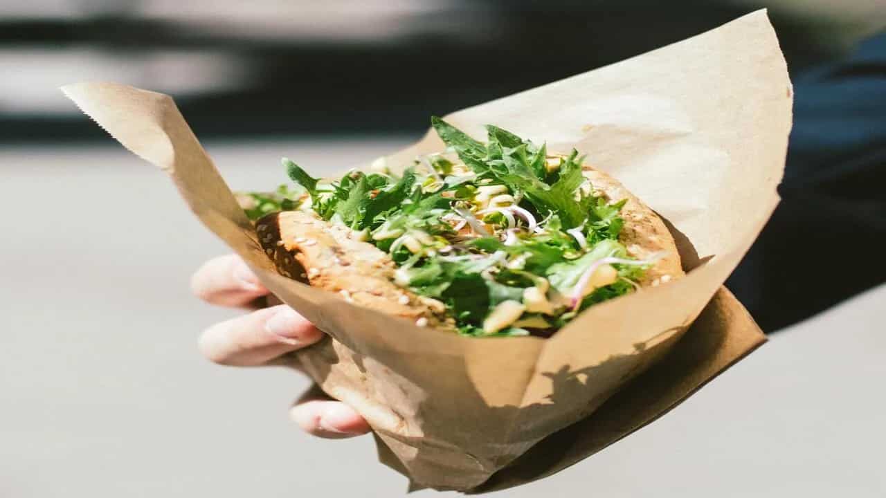 Wrap Up Your Mid-Week Worries With 5 Refreshing Lettuce Recipes 