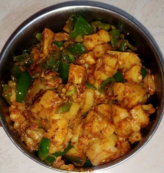 Potato capsicum vegetable