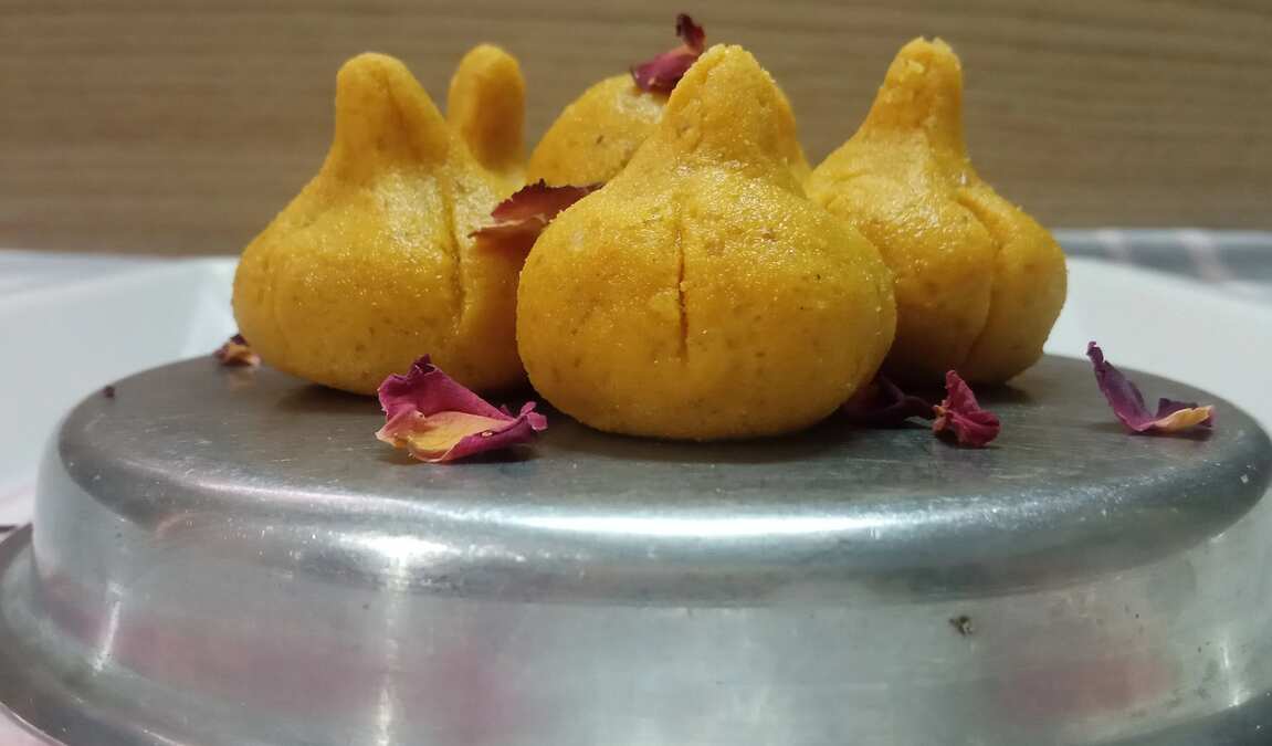 Milkmaid besan modaks