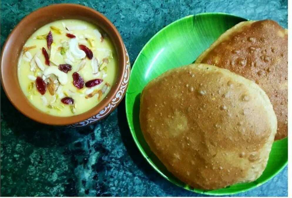 Aam ki kheer and puri