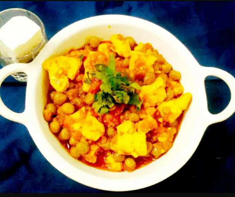 Matar paneer