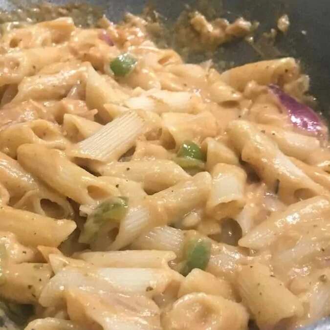 White sauce pasta