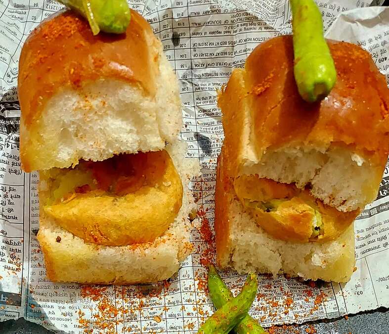 Vada pav