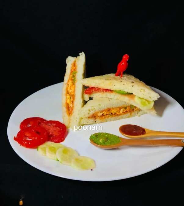 HEALTHY DHOKLA SANDWICH