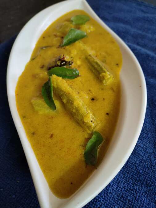 Curry cucumber in coconut gravy