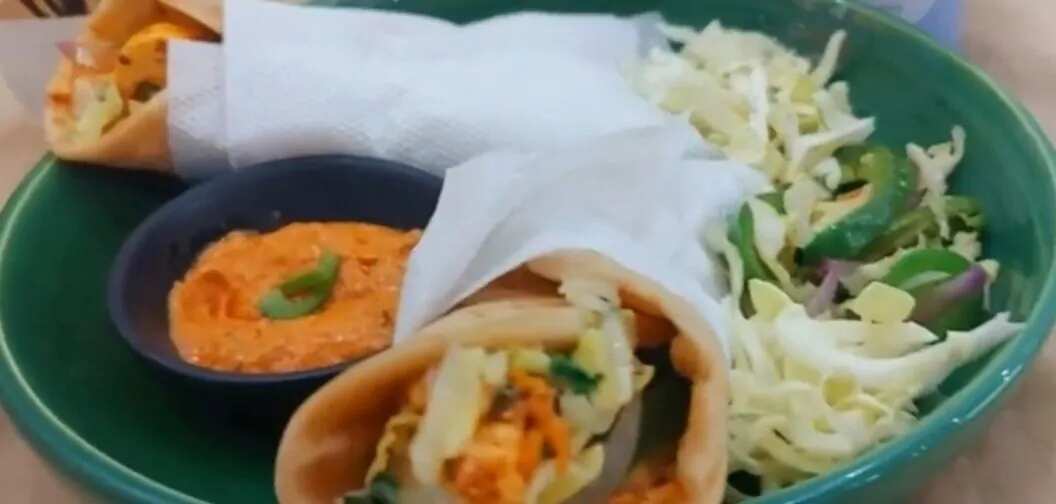 Tandoori kathi rolls