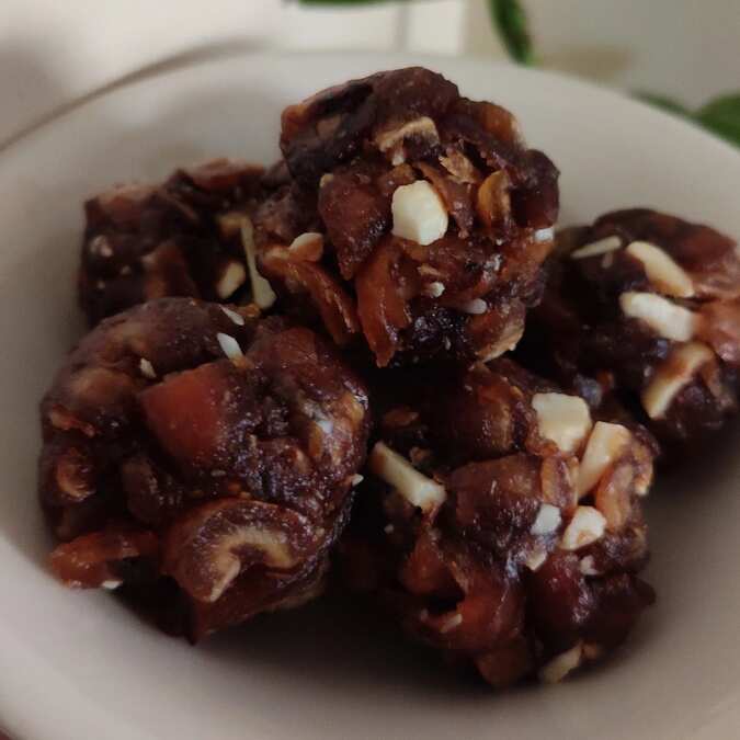 Dates laddu