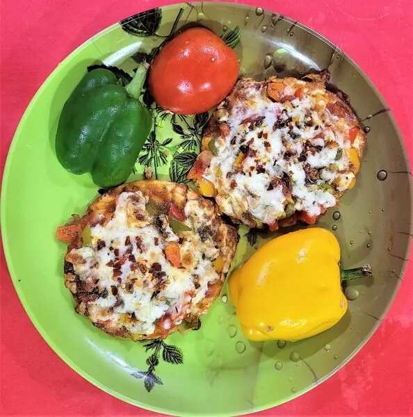 Mini veg pizza