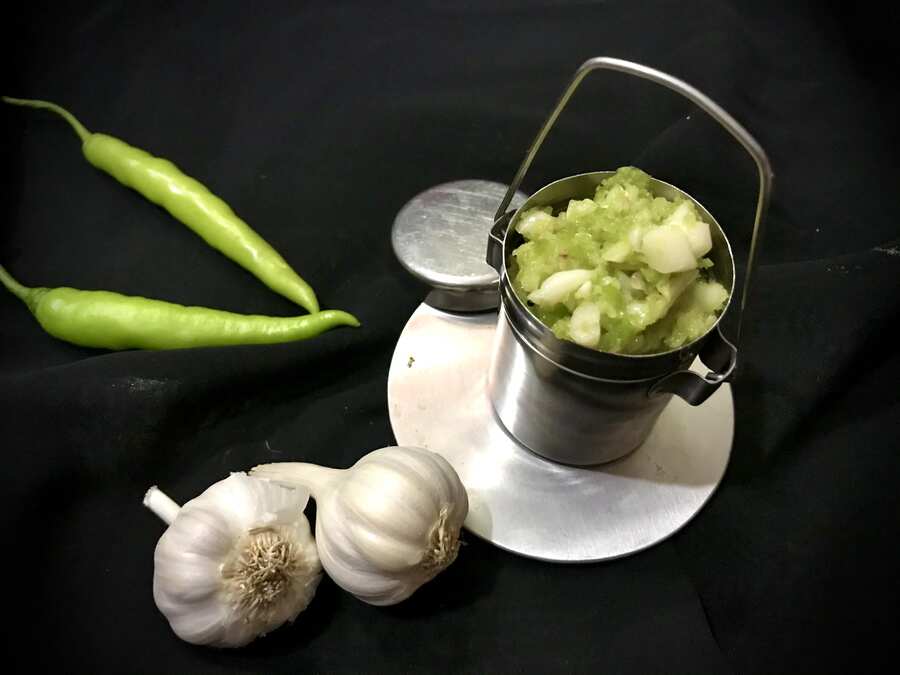 Thecha (Garlic- Green chillies Chutney)