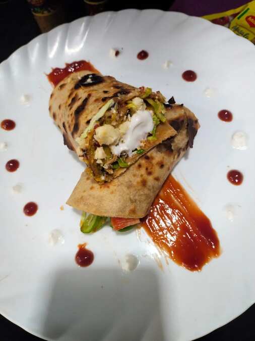 Healthy wheat flour veg cheese frankie