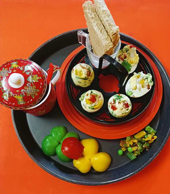 Boiled Egg stuffed with veggies