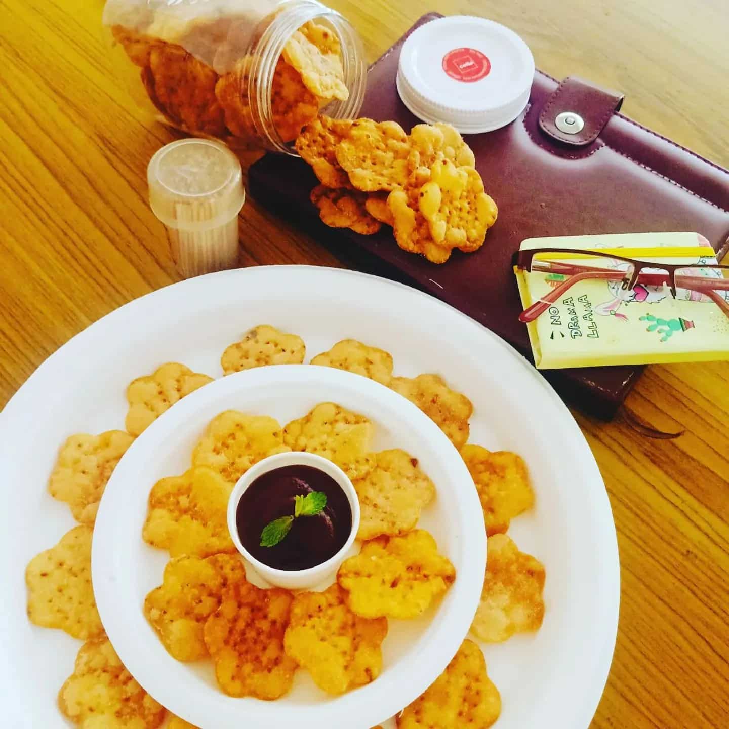 How to make Potatorice Flour Papadi Recipe