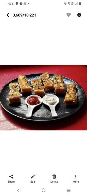 Garlic bread