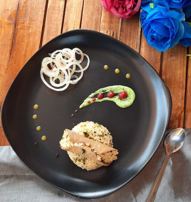 Baked coriander cannoli with proso millet