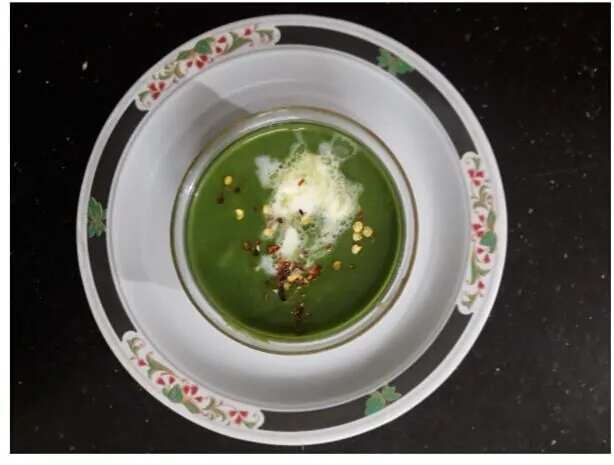 Cream of spinach soup