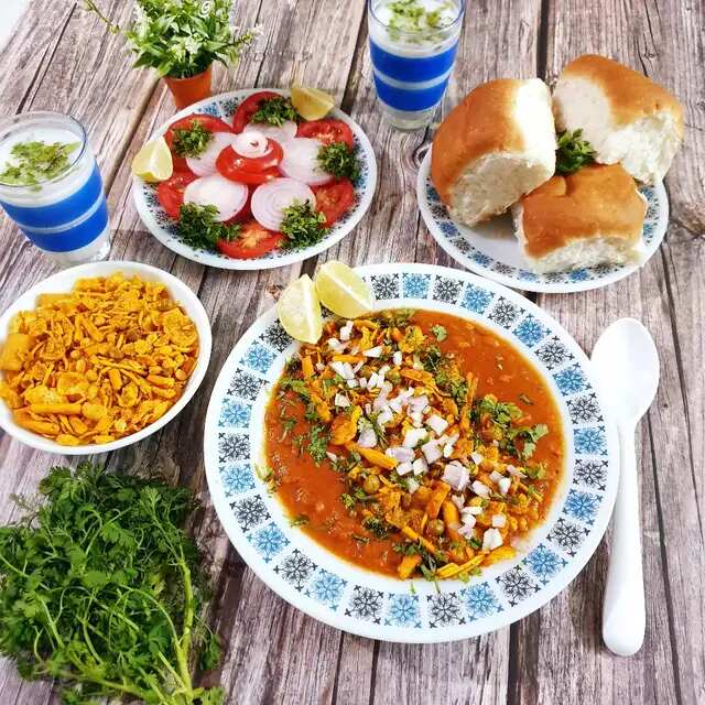 Misal Pav