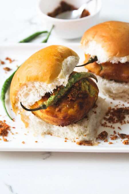 Vada pav 