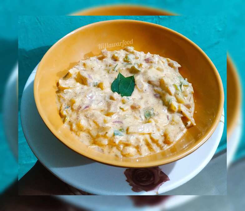 Onion raita