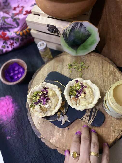 Mathri kesari shrikhand tart