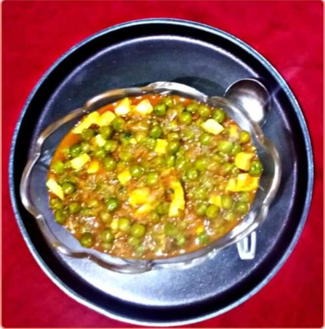 Matar Paneer