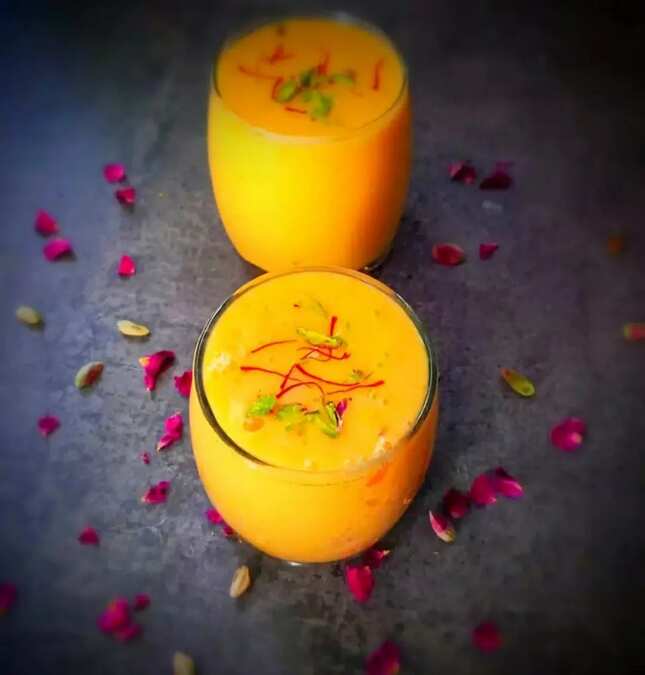 Mango lassi