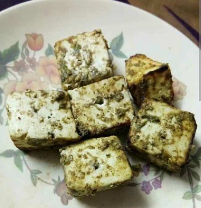Curd Pudina paneer tikka