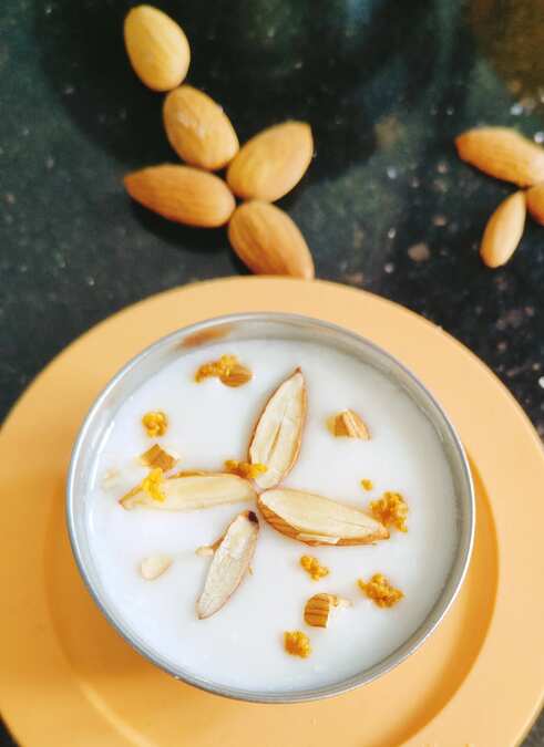 Walnut almond raita 