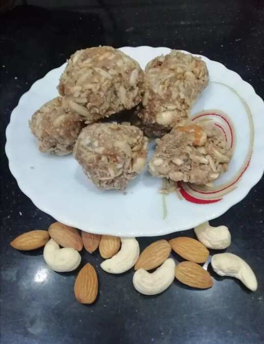 Dry Fruits Ladoo