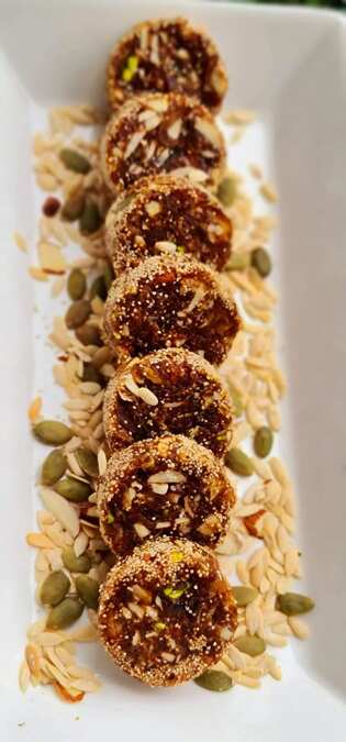 KHAJOOR DRY FRUITS ROLL