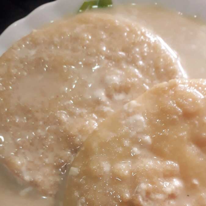 Dudh chitoi pitha