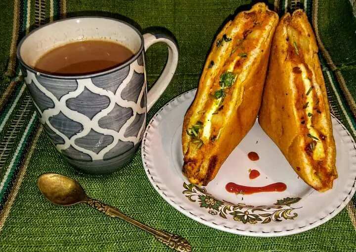 Aloo Paneer Bread Pakora n Tea