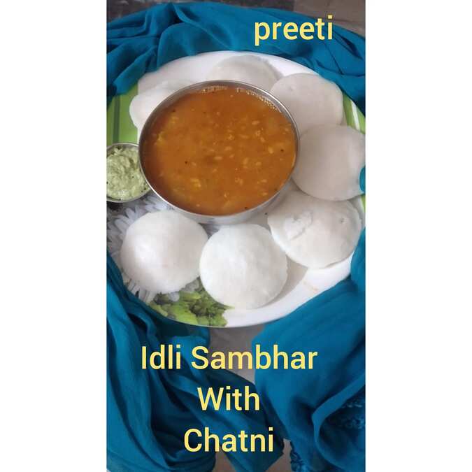 South Indian_ idli Sambhar n chatni