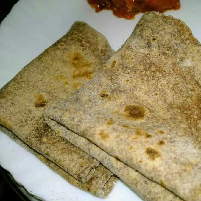 Ragi roti/nachni roti