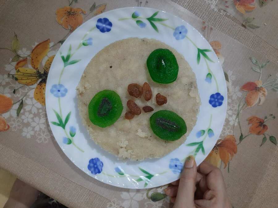 eggless steamed semolina banana cake 