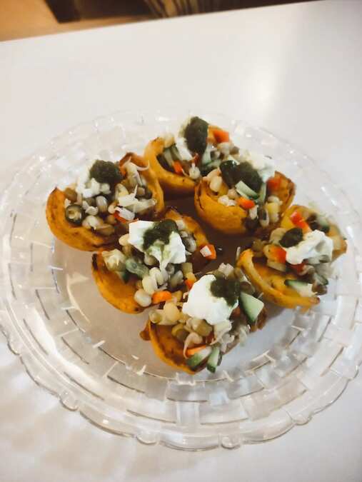 Healthy onions pakoda cups