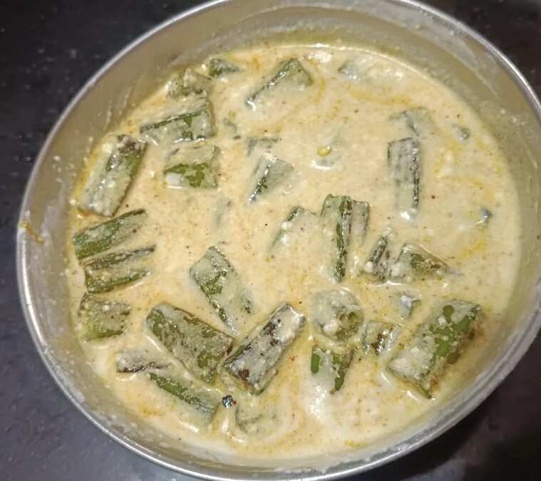 Bhindi raita