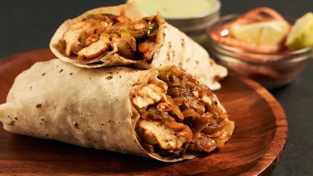 Chicken Kathi Roll Recipe: Kolkata-Style Spicy Chicken Wrap